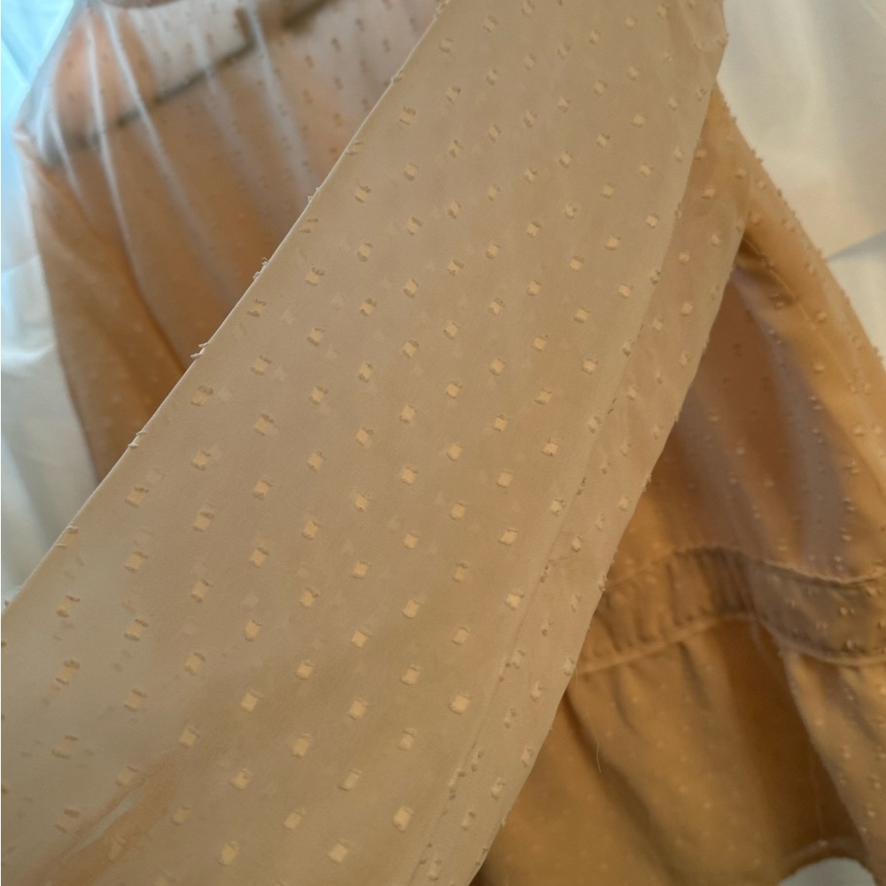 Loft pale pink Swiss dot top euc - Picture 9 of 9